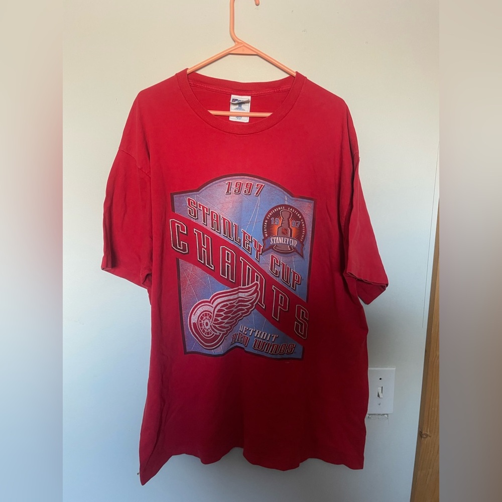 Vintage 1997 Pro Player Detroit Red Wings Stanley Cup Champs shirt